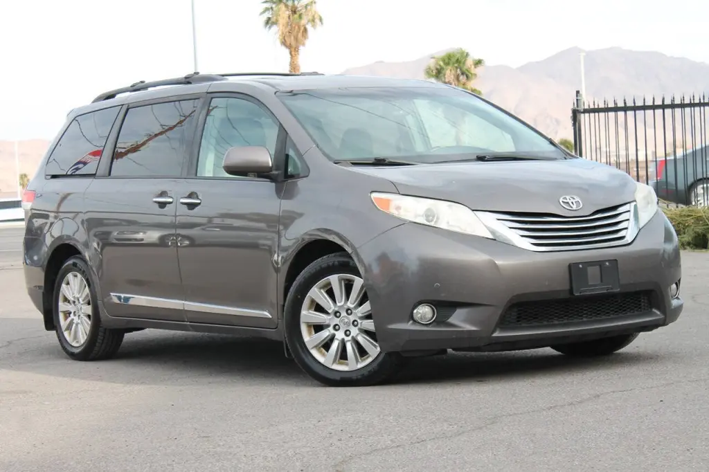 Toyota Sienna del año 2012