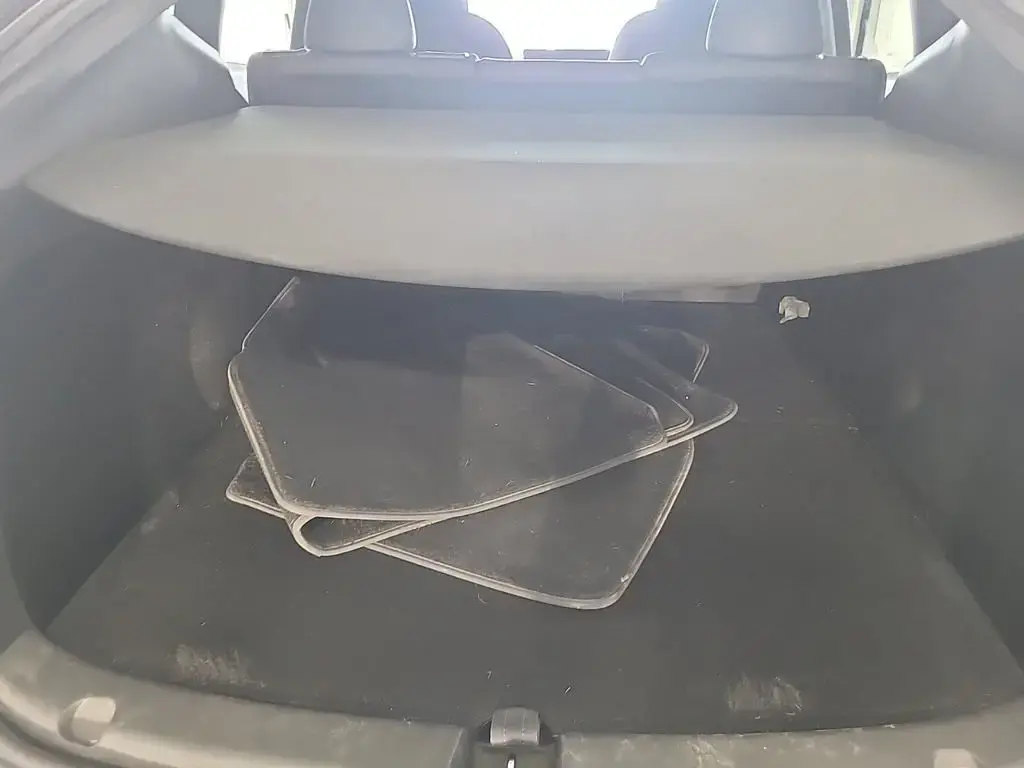 Tesla Model Y 2023 AWD Performance 4dr Crossover