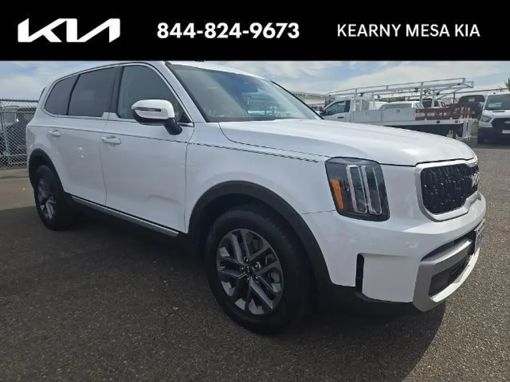 Kia Telluride 2024 LX SUV de 4 puertas