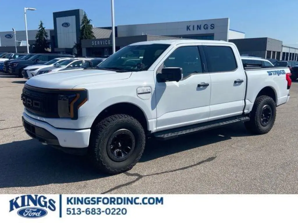 Ford F-150 Lightning 2023 AWD XLT 4 puertas SuperCrew caja corta de 5.5 pies