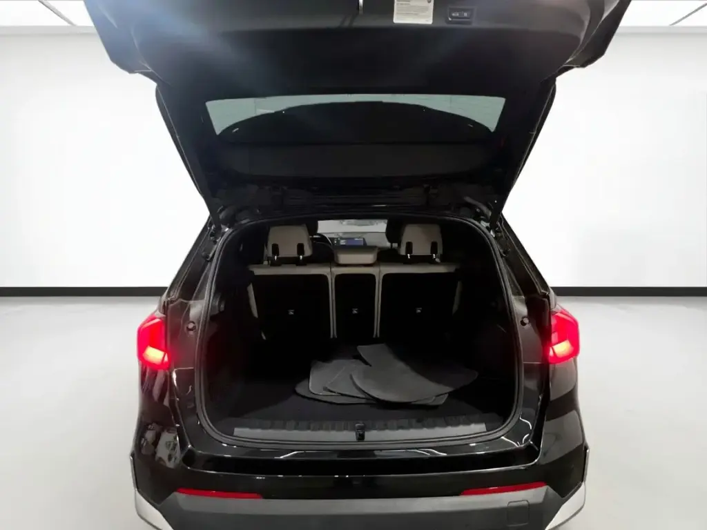 Vehículo de Actividad Deportiva BMW X1 2023 AWD xDrive28i de 4 puertas