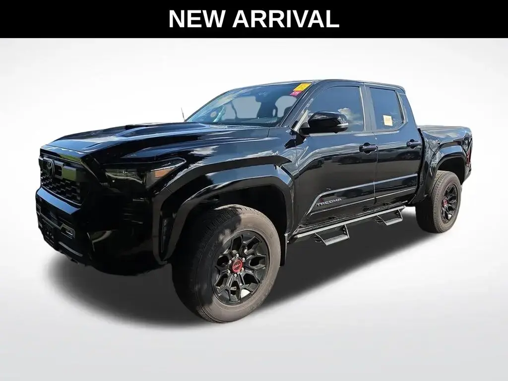 Toyota Tacoma 2024 4x4 TRD Sport 4 puertas Doble Cabina Caja Corta 5.0 pies 8A