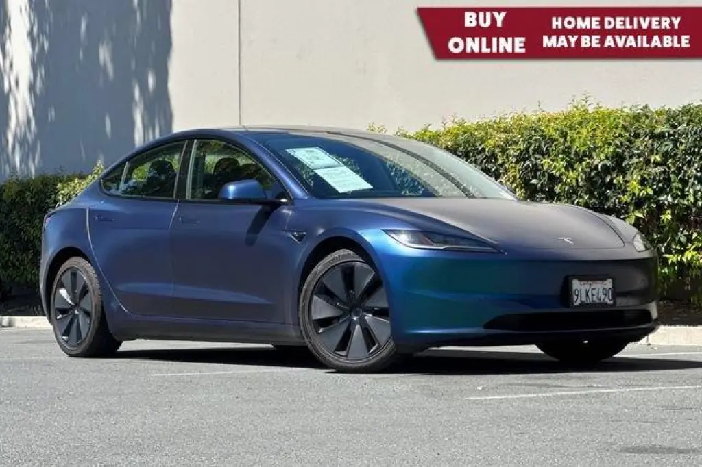 Tesla Model 3 2024 AWD Long Range 4dr Sedán