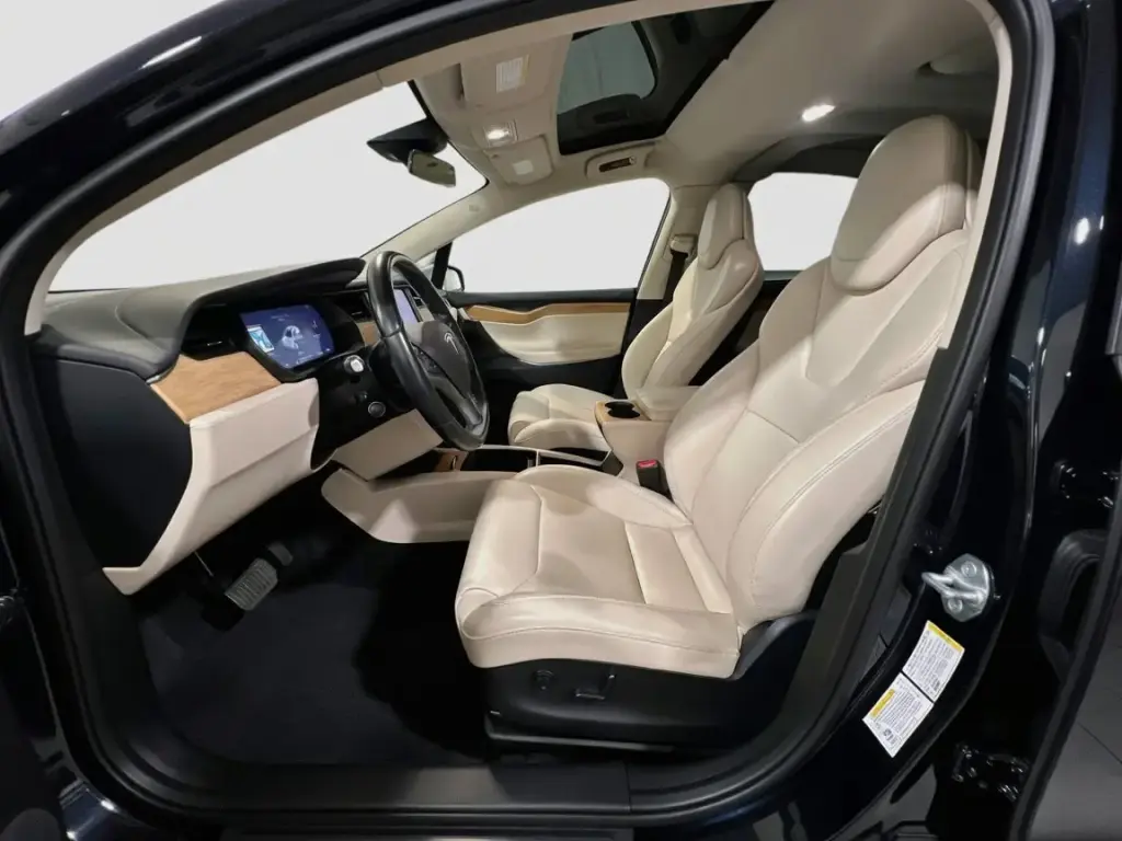 Tesla Model X 2018 AWD 75D 4dr SUV