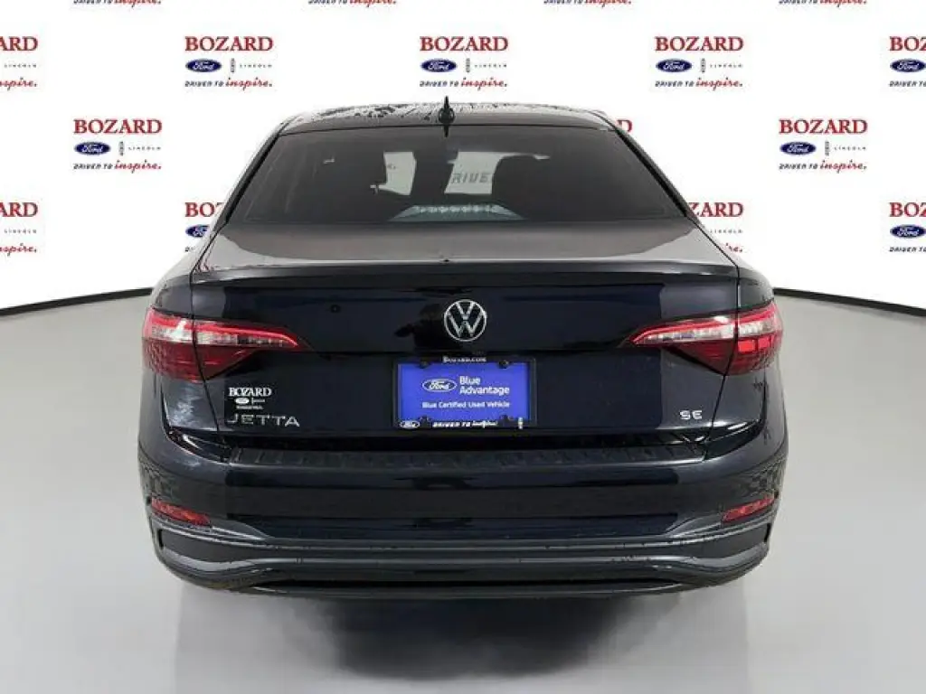 Volkswagen Jetta 2023 SE 4dr Sedán