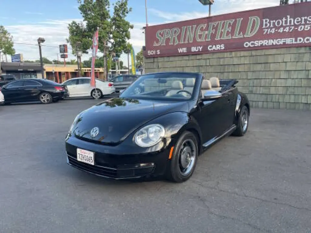 Volkswagen Beetle Convertible 2013