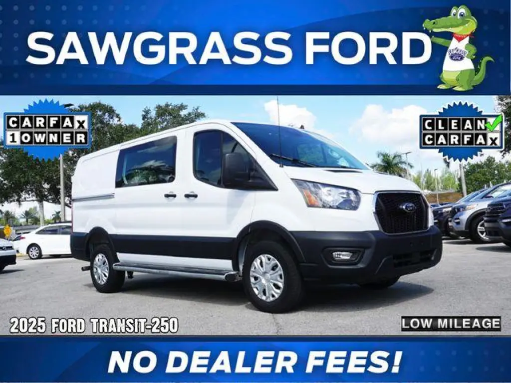 Ford Transit 2025 250 3dr SWB Techo Bajo Furgón de Carga