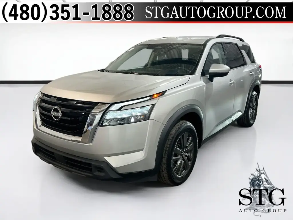 Nissan Pathfinder 2022 SV SUV 4 puertas