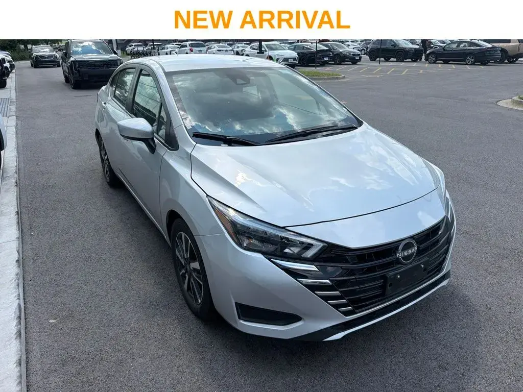 Nissan Versa 2025 SV 4dr Sedán