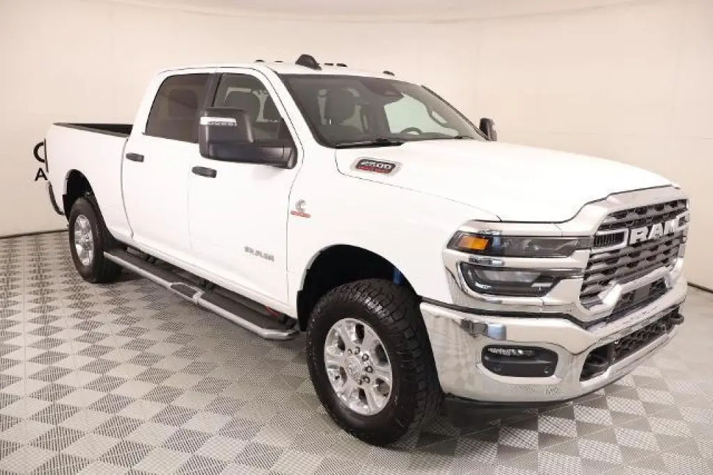 Ram 2500 2025 4x4 Big Horn 4dr Crew Cab 6.3 ft. SB Pickup
