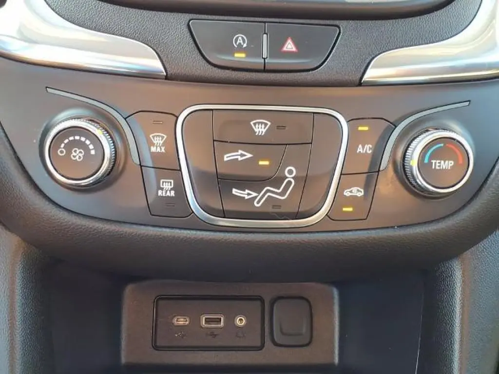 Chevrolet Equinox 2023 4x4 LT 4dr SUV con 1LT