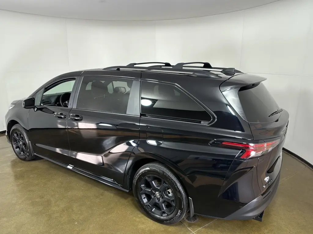 2025 Toyota Sienna