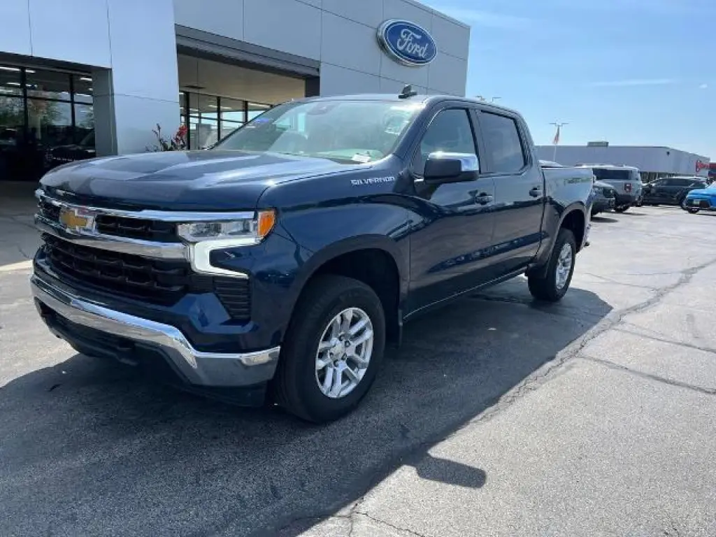 Chevrolet Silverado 1500 2023 4x4 LT 4dr Crew Cab 5.8 ft. SB con 2FL