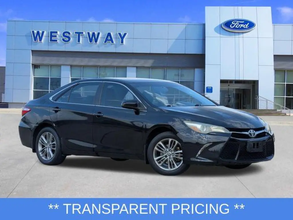 Toyota Camry 2015 SE 4dr Sedán