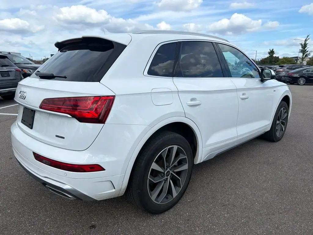 Audi Q5 2024 AWD quattro S line Premium Plus 45 TFSI 4dr SUV