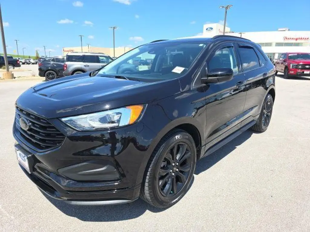 Ford Edge 2022 AWD SE 4dr Crossover