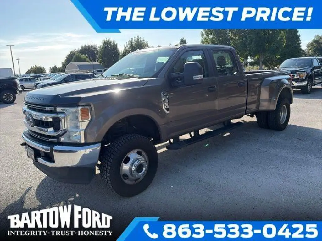Ford F-350 Super Duty 2022 4x4 XL 4dr Crew Cab 8 ft. LB DRW Pickup