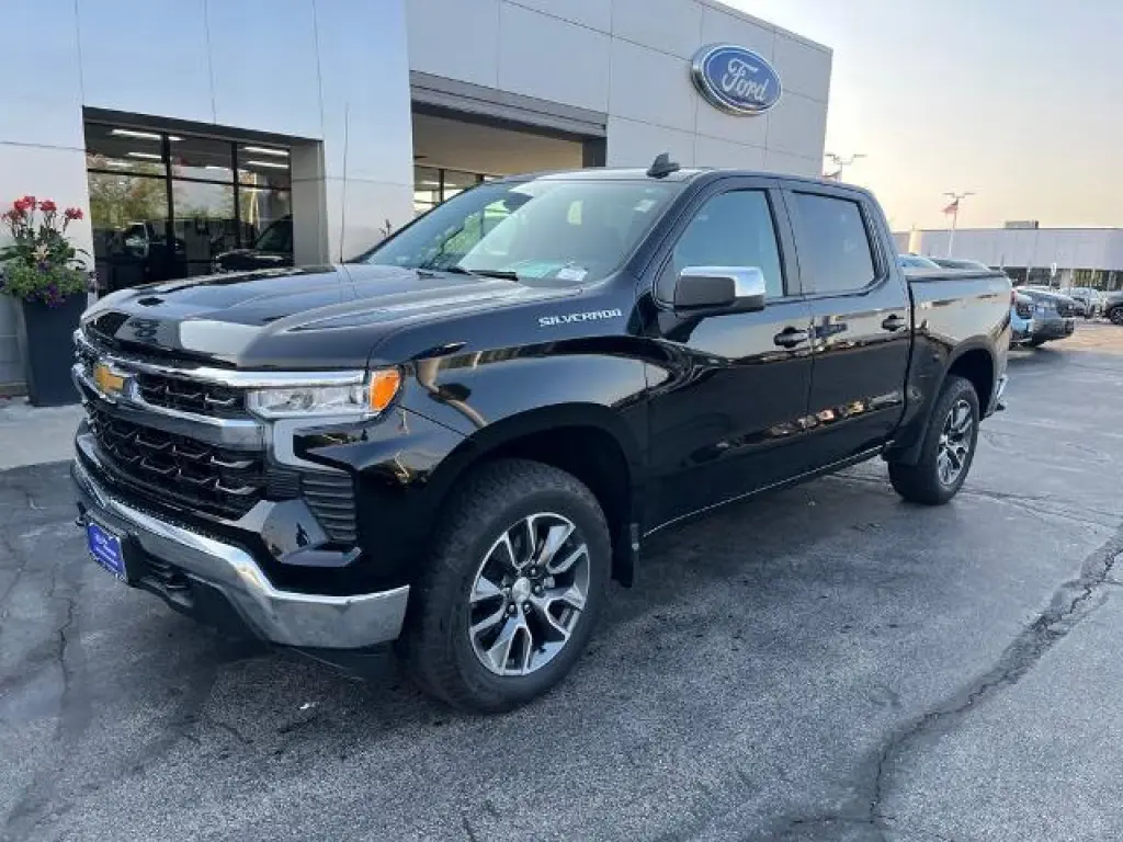 Chevrolet Silverado 1500 2023 4x4 LT 4dr Crew Cab 5.8 ft. SB con 2FL