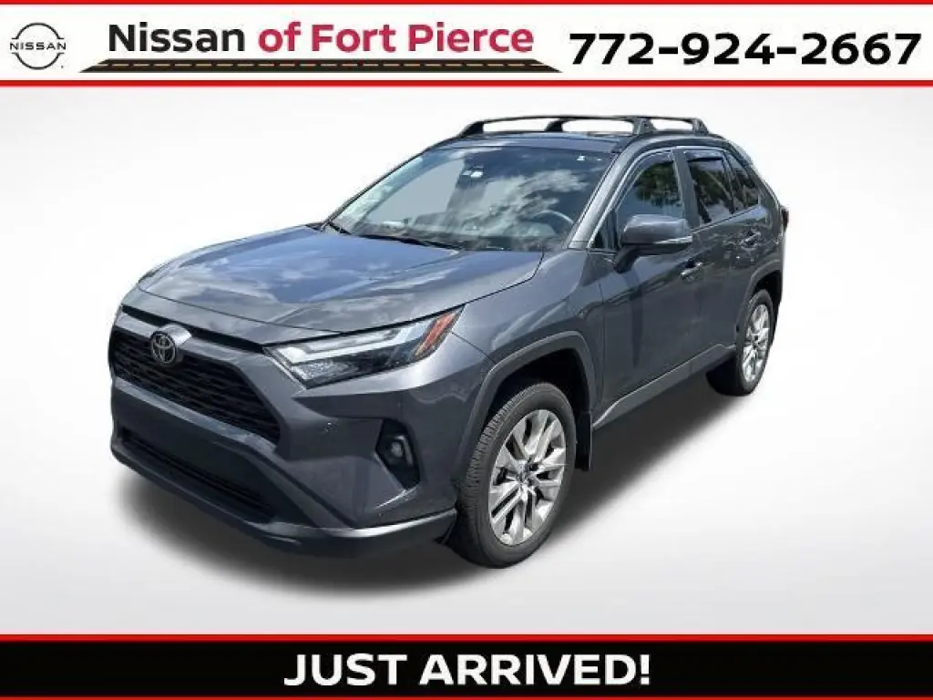 Toyota RAV4 2025 XLE Premium SUV de 4 puertas