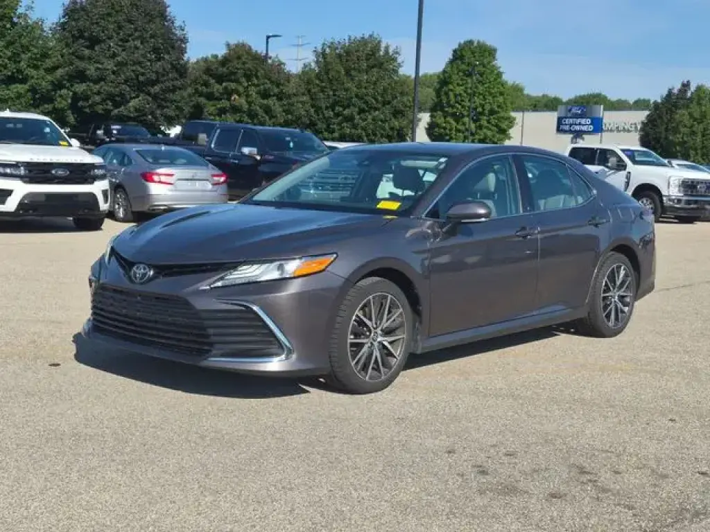 Toyota Camry 2021 AWD XLE Sedán de 4 puertas