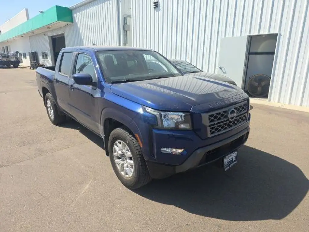 Nissan Frontier 2022 4x2 S Cabina Doble de 4 p-tas. y caja corta de 5 pies