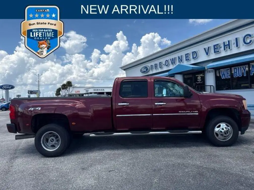 GMC Sierra 3500HD 2013 4x4 Denali 4dr Crew Cab SB SRW