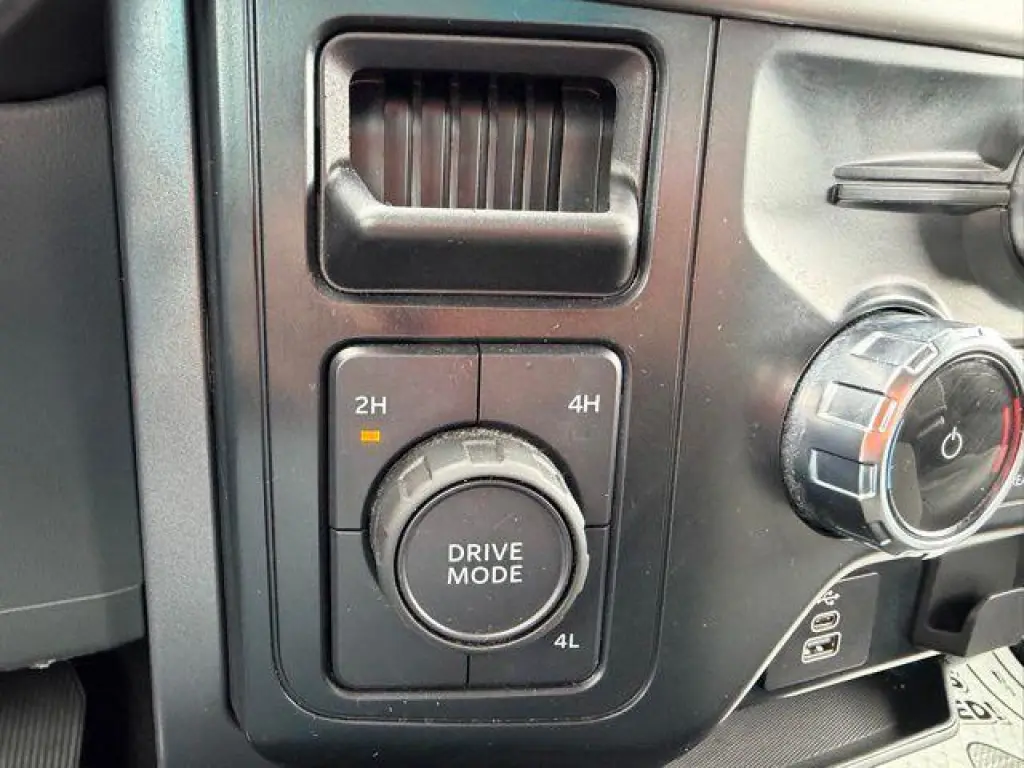 Ford F-150 2025 4x4 XLT 4dr SuperCrew 5.5 ft. SB