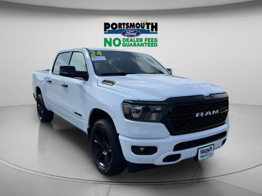 Ram 1500 2024 4x4 Big Horn Cabina Doble de 4 puertas y caja corta de 5.6 pies