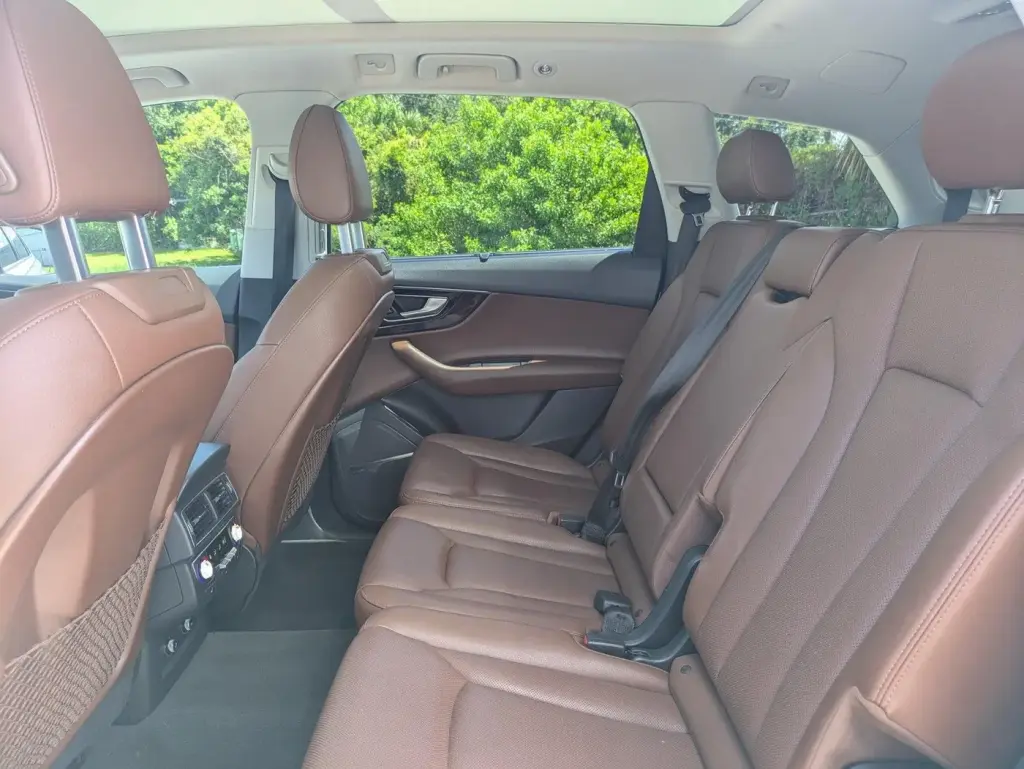 Audi Q7 2019 AWD quattro SE Premium Plus 55 TFSI 4dr SUV