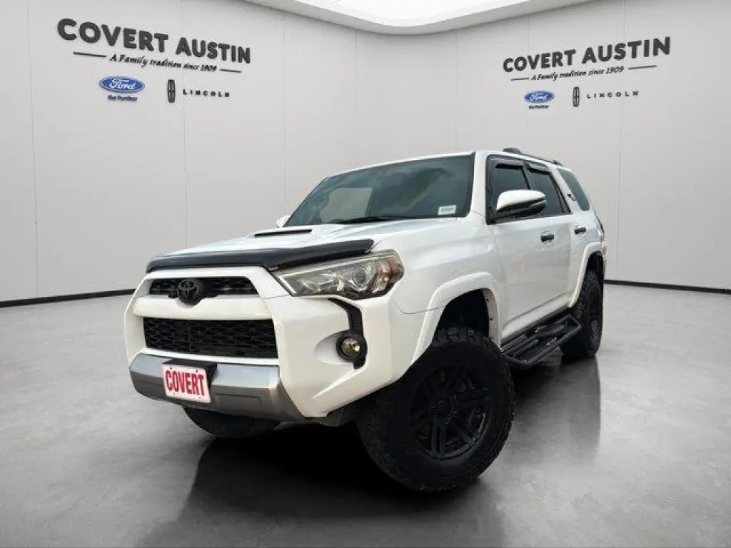 Toyota 4Runner 2017 4x4 SR5 4dr SUV