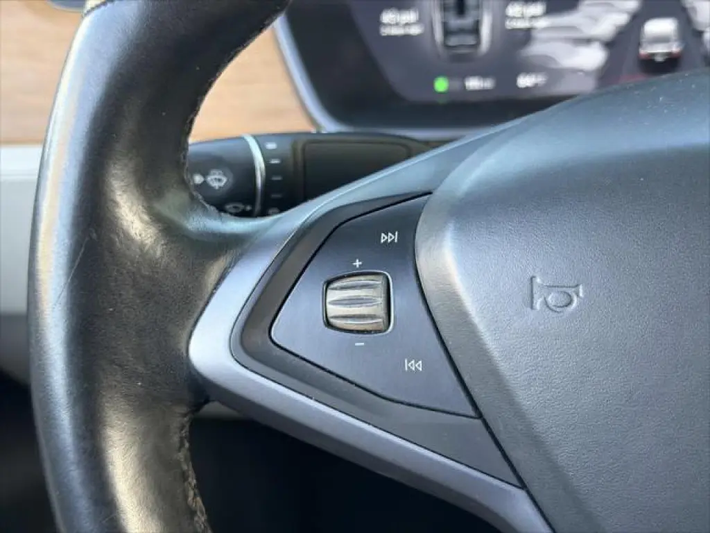 Tesla Model X 2021 AWD Long Range Plus 4dr SUV