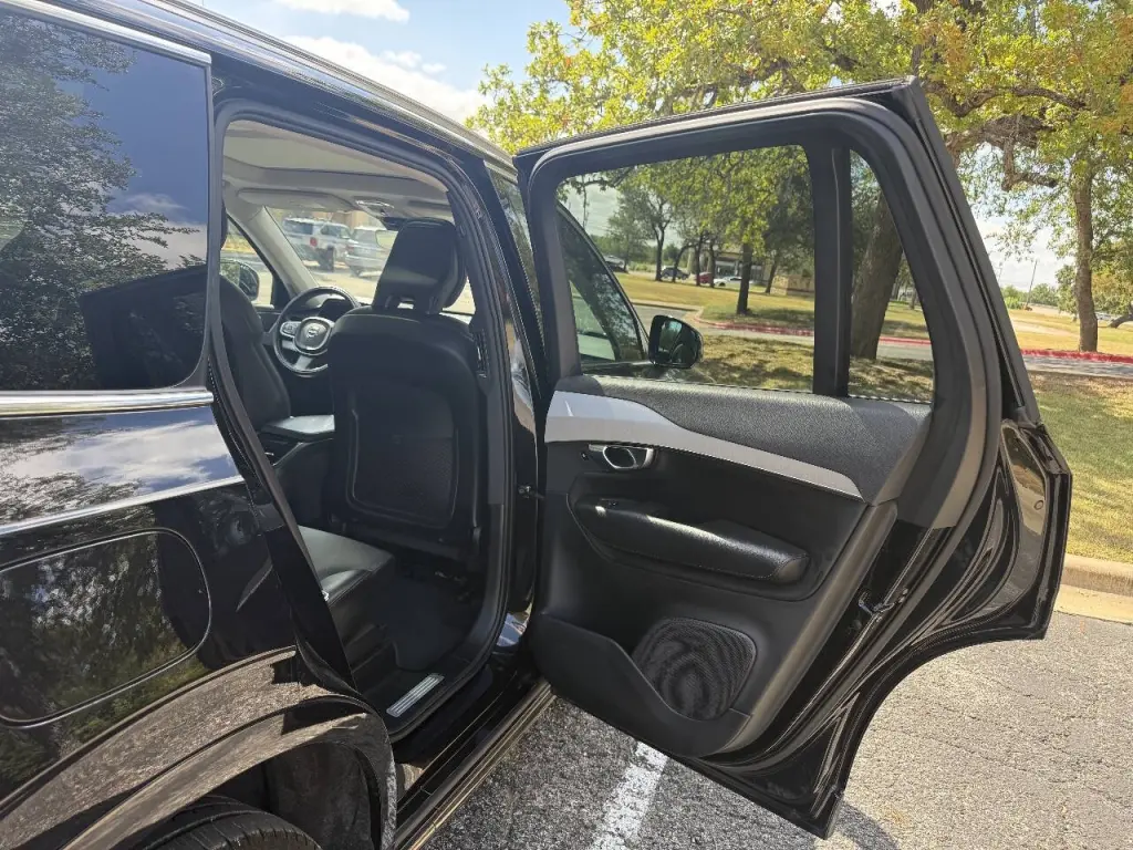 2022 Volvo XC90