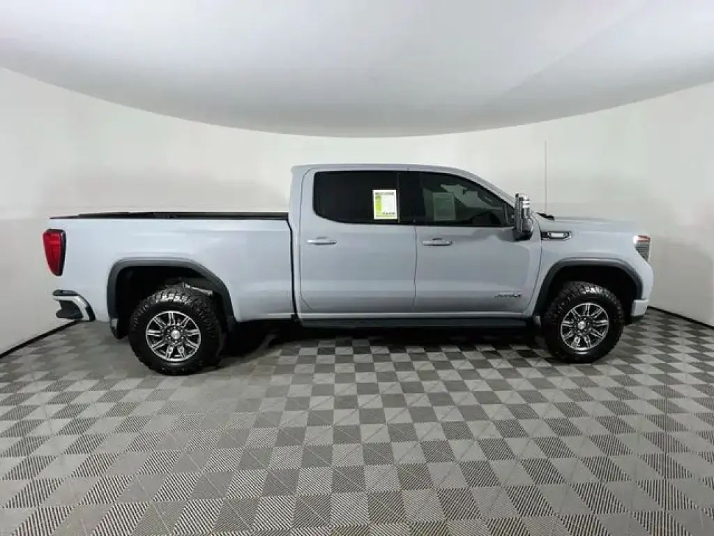 GMC Sierra 1500 2024 4x4 AT4 4dr Crew Cab 6.6 ft. SB
