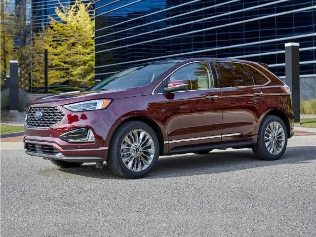 Ford Edge 2022 AWD Titanium 4dr Crossover