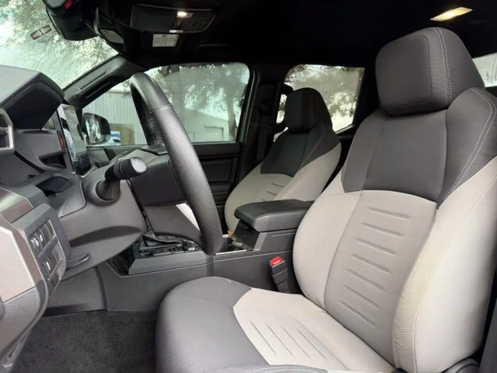 Toyota Tacoma 2024 4x4 SR5 4dr Double Cab 5.0 ft SB