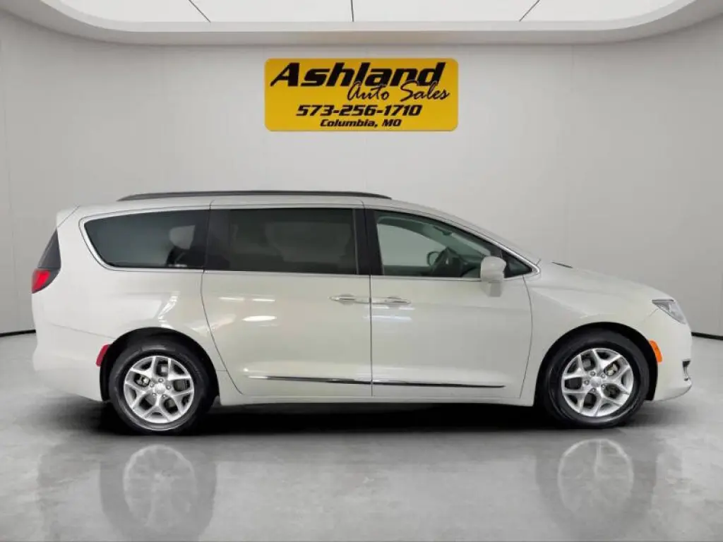 Chrysler Pacifica 2017