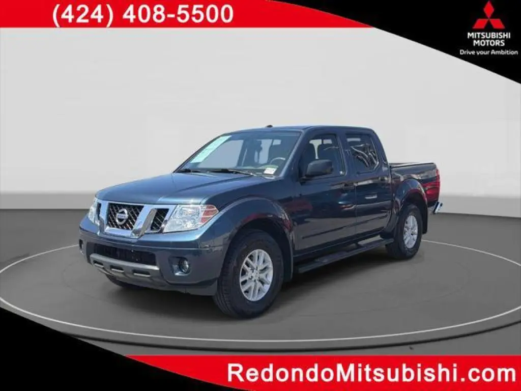 Nissan Frontier 2016 4x4 SV, cabina doble de 4 puertas, bolsa de 5 pies, pickup con transmisión manual de 6 velocidades (lanzamiento a mitad de año)