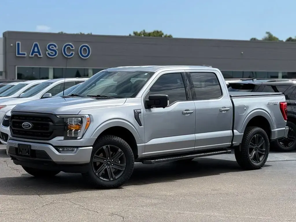 Ford F-150 2023 4x4 XLT 4dr SuperCrew 5.5 ft. SB