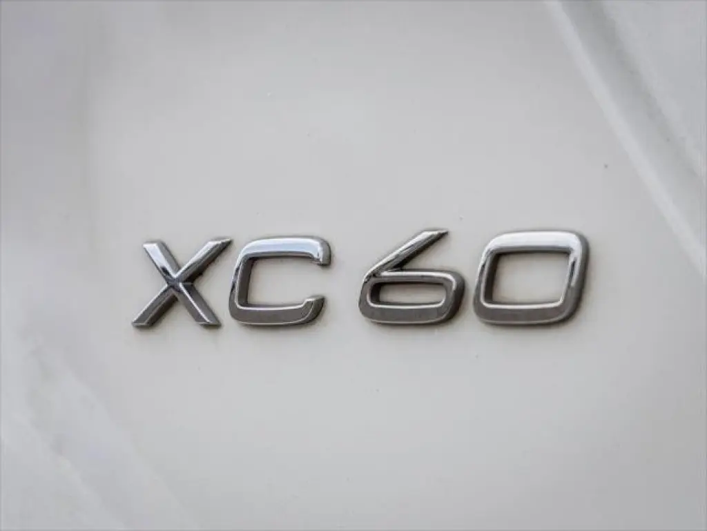 Volvo XC60 2017 AWD T6 Dinámico 4dr SUV