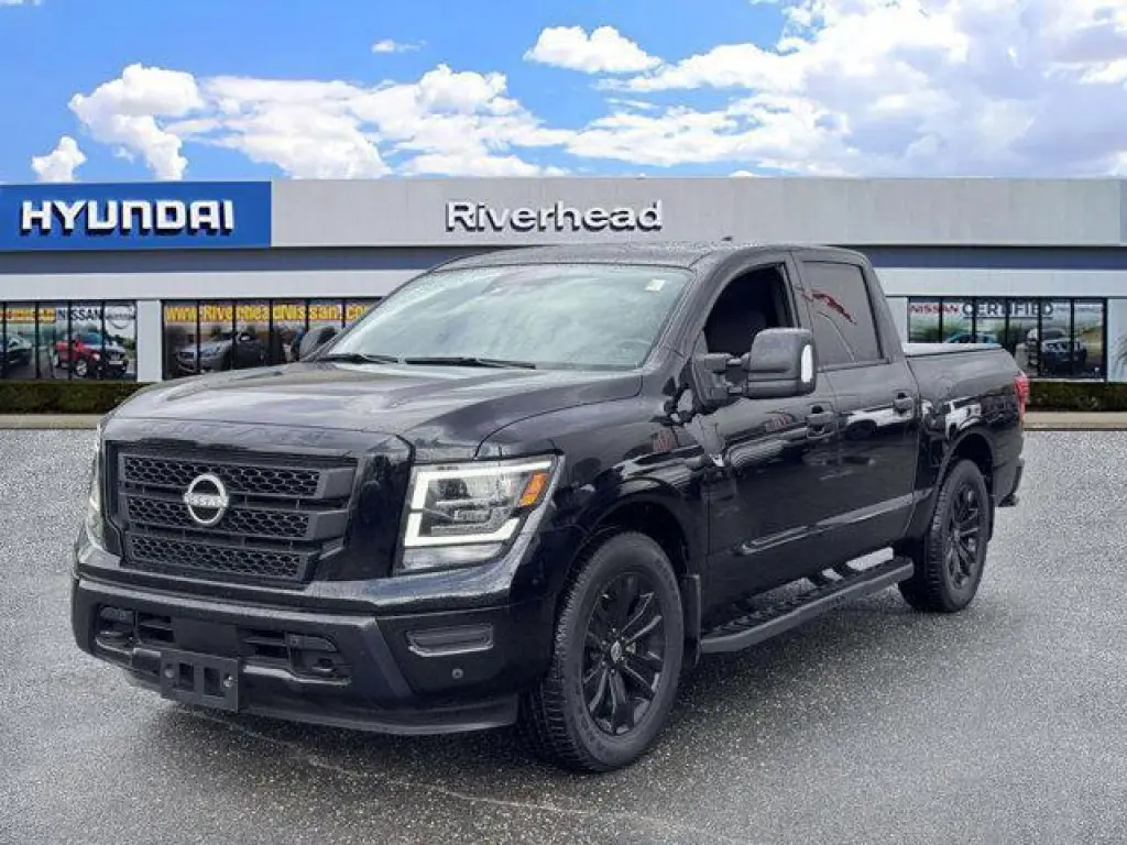 Nissan Titan 2024 4x2 SV 4dr Crew Cab 5.6 ft. SB