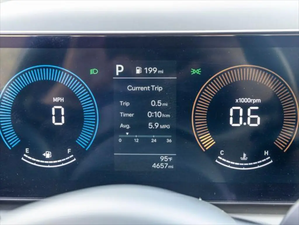Hyundai SANTA CRUZ 2025 SE 4dr Crew Cab 4.3ft SB