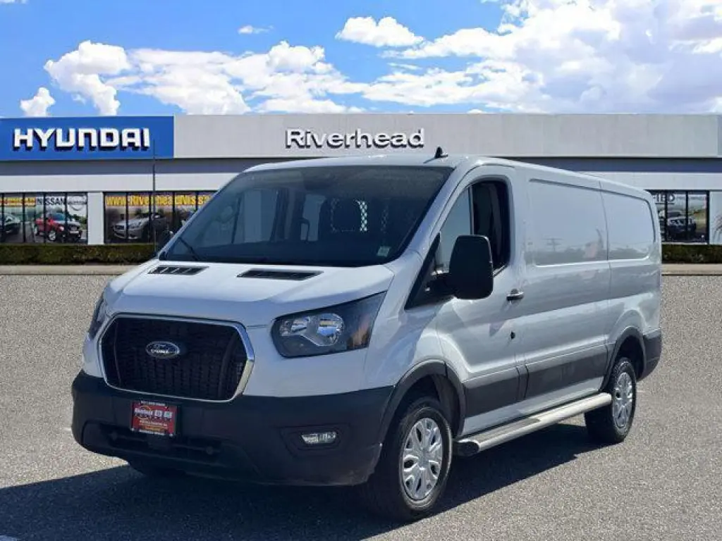 Ford Transit 2024 250 3dr SWB Techo Bajo Furgón de Carga
