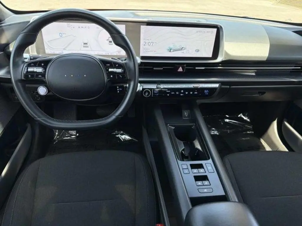 Hyundai IONIQ 6 2023 SE Standard Range 4dr Sedán