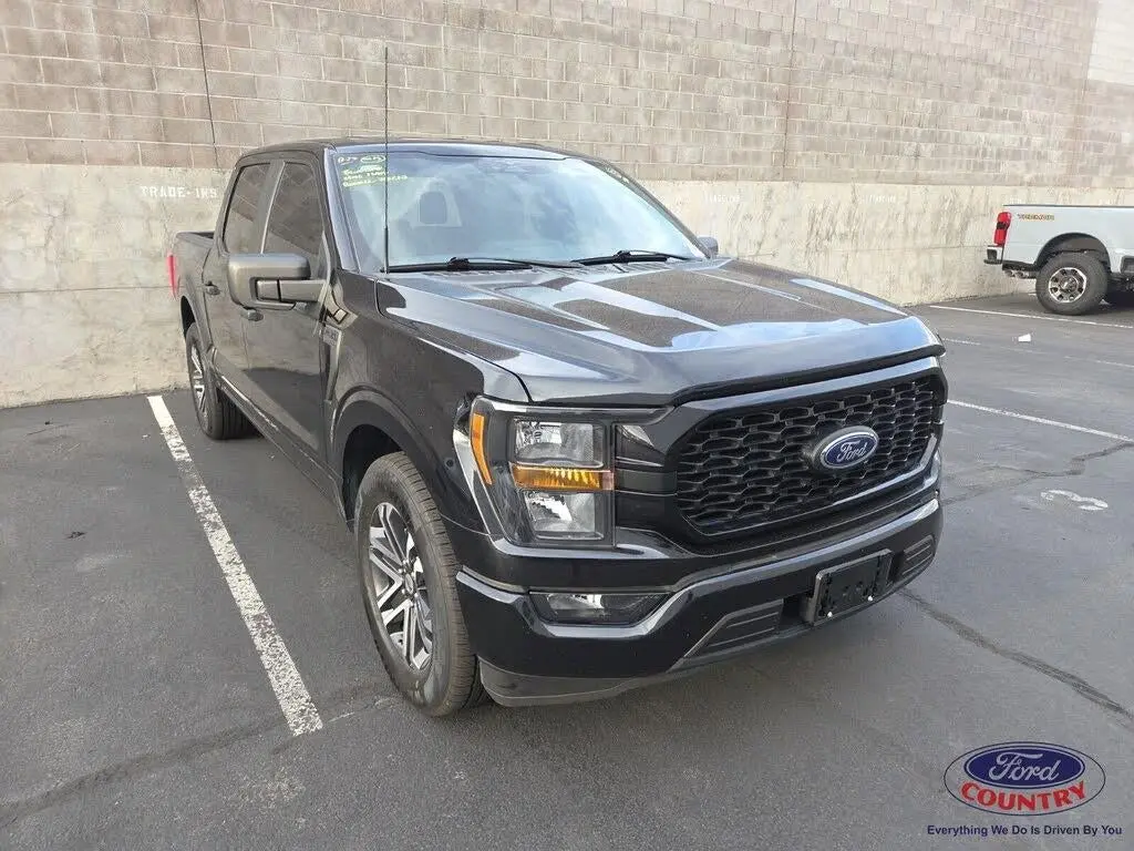 Ford F-150 2023 4x2 XL 4dr SuperCrew 5.5 ft. SB