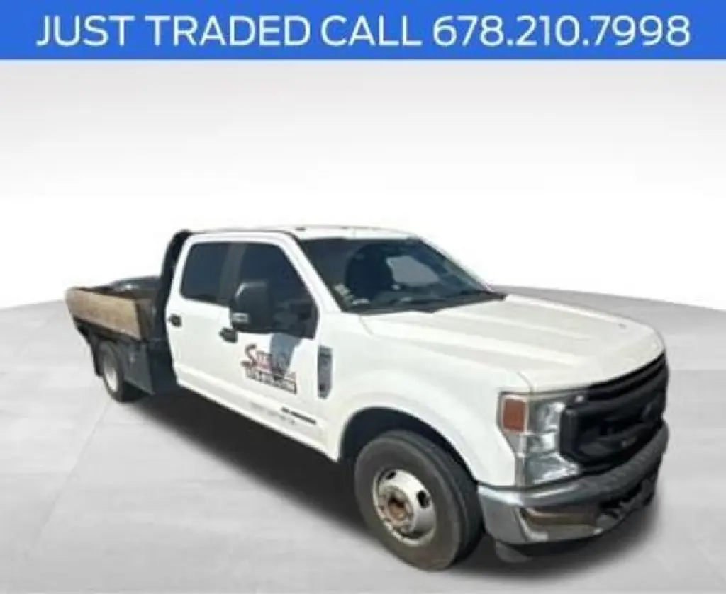 Ford F-350 Super Duty 2020 4x2 Lariat 4 puertas Crew Cab 179 in. WB DRW Chassis