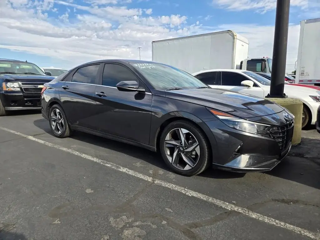 2022 Hyundai Elantra