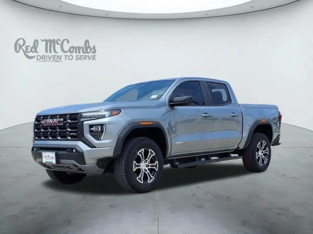 GMC Canyon 2023 4x4 AT4 4dr Crew Cab 5 ft. SB