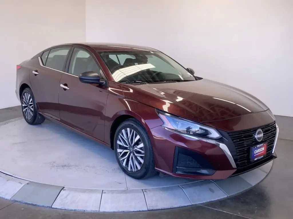 Nissan Altima 2024 2.5 SV 4dr Sedán