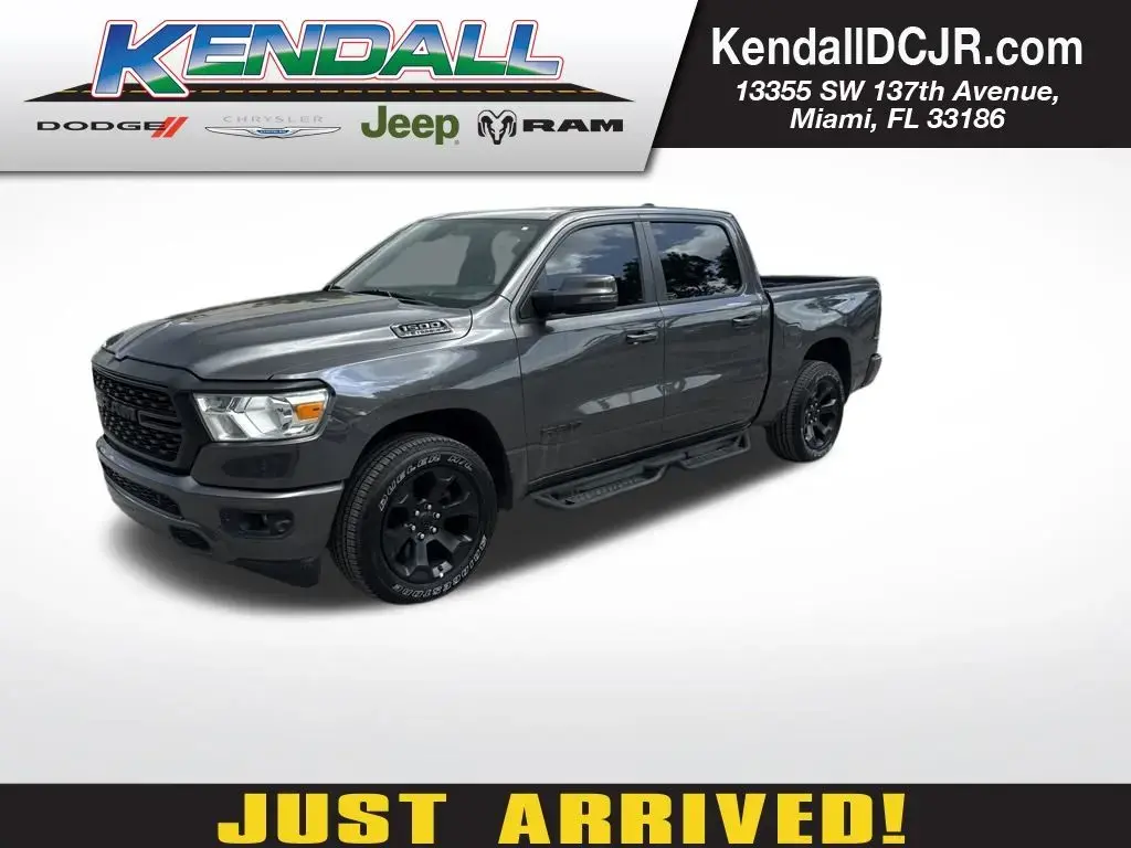 Ram 1500 2023 4x4 Big Horn 4dr Crew Cab con cabina de 5.6 pies de largo Pickup