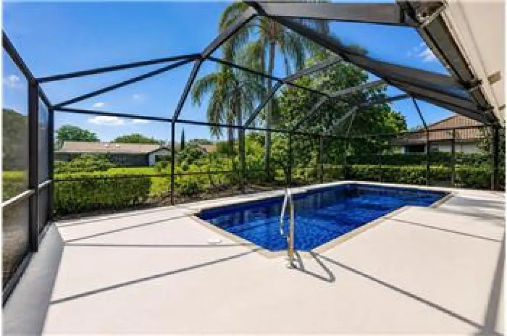 Propiedad en alquiler con 4 dormitorios y 3 baños en Coral Springs